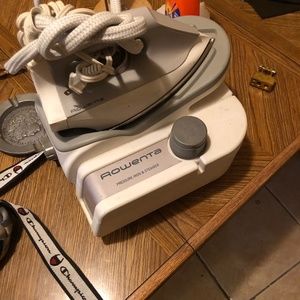ROWENTA IRON AND STEAMER